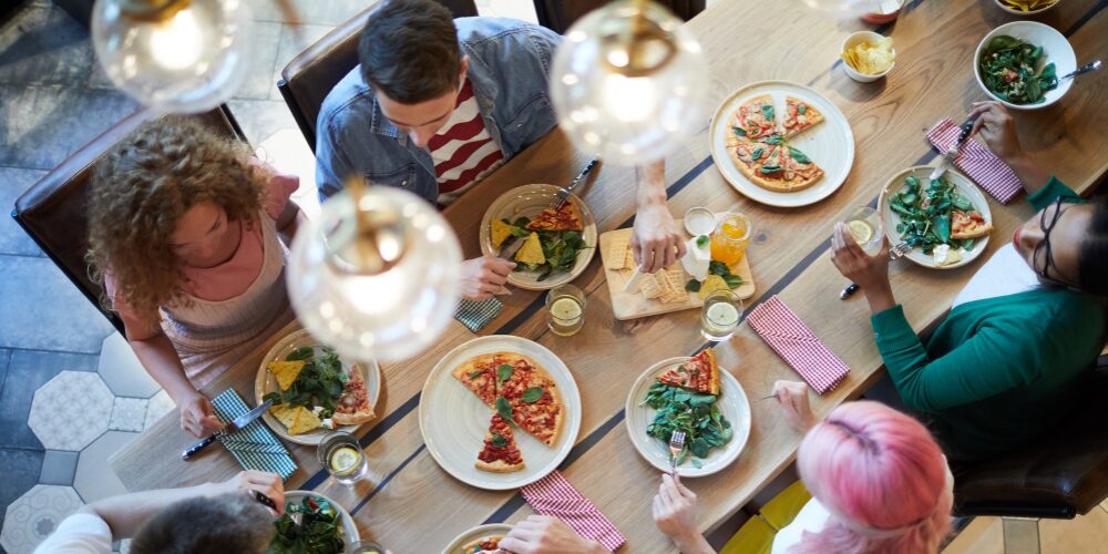 Lunch Spots Within 10 Minutes’ Walk of King Point Marina